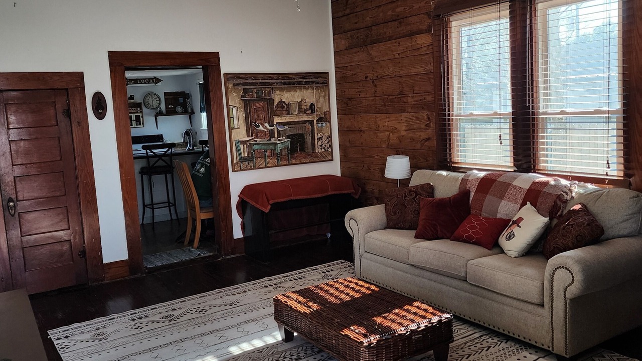 Photo of Livingroom in Franklin