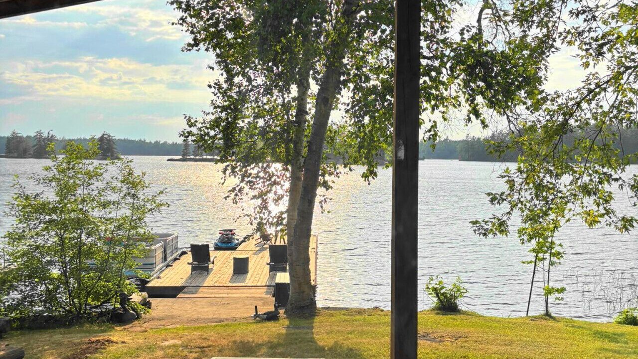 Photo of Patio Balcony in North Kawartha