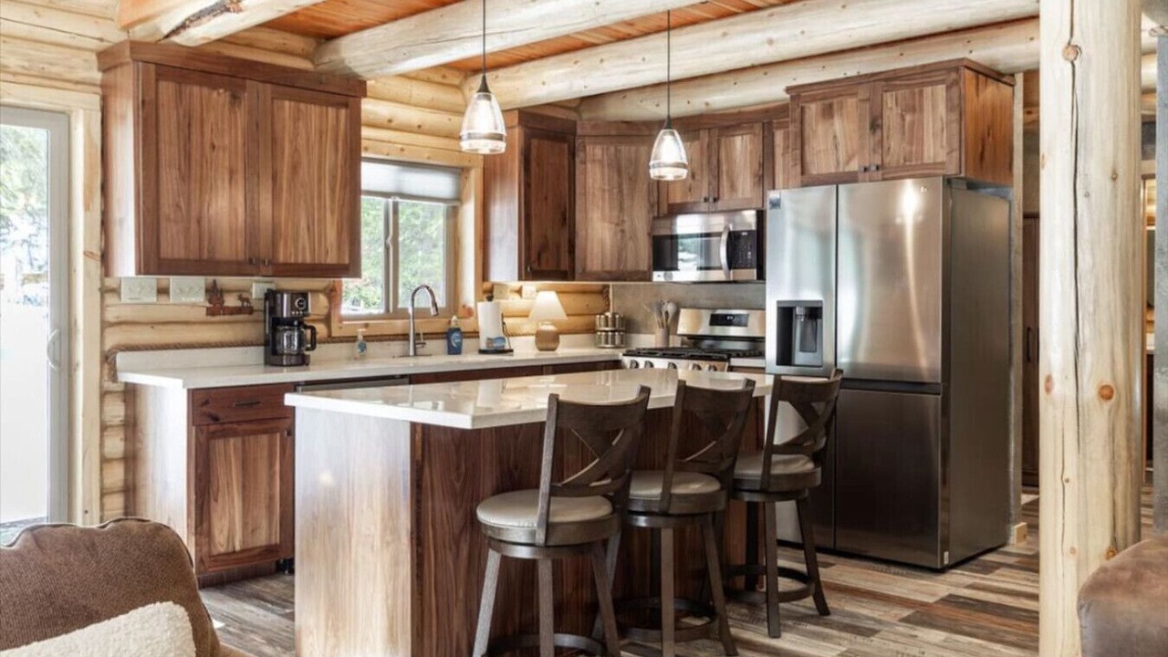 Photo of Kitchen in West Yellowstone