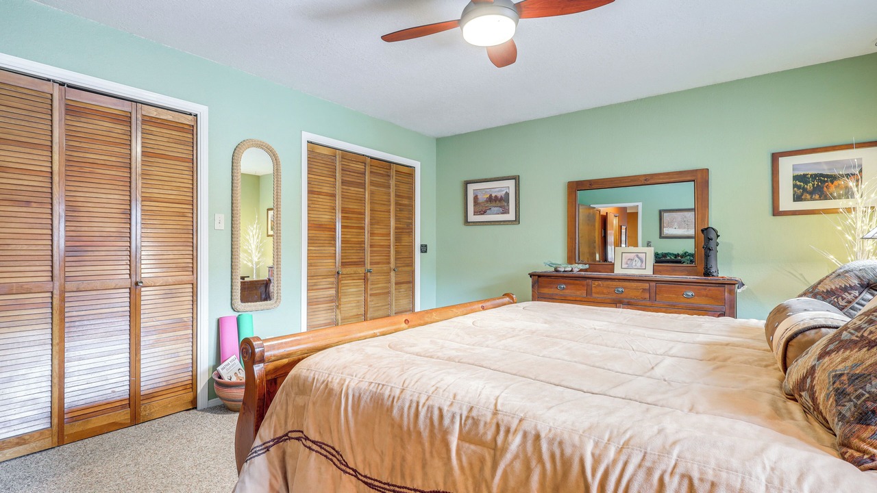 Photo of Bedroom in Red River
