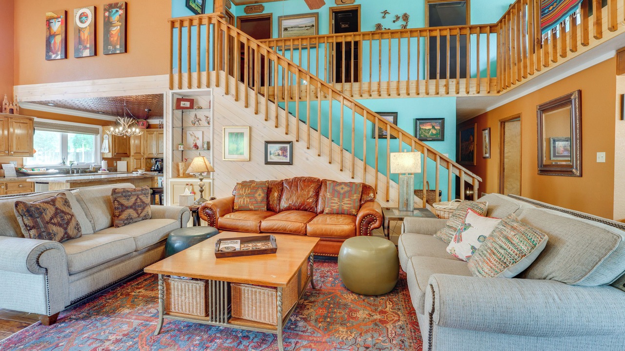 Photo of Livingroom in Red River