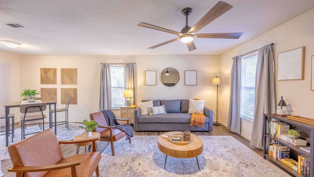 Photo of Livingroom in Statesboro