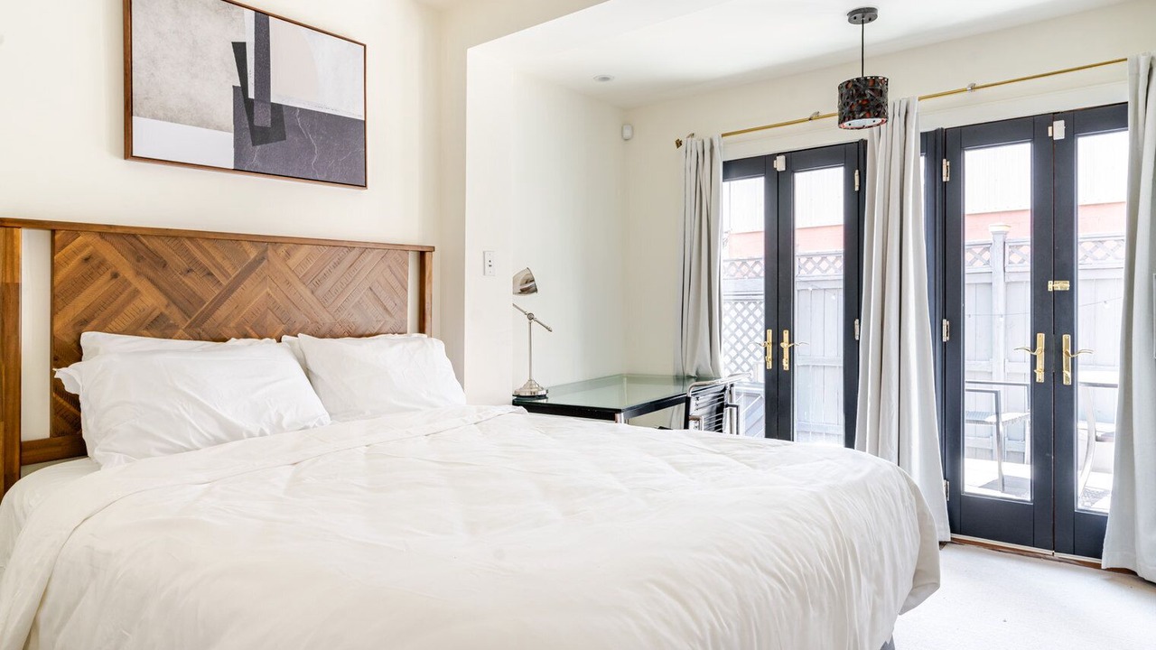 Photo of Bedroom in Cardozo