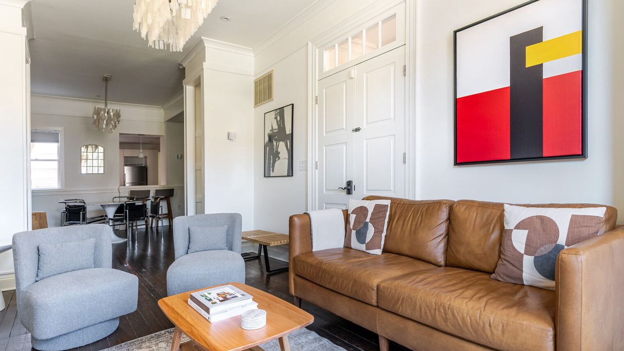 Photo of Livingroom in Cardozo