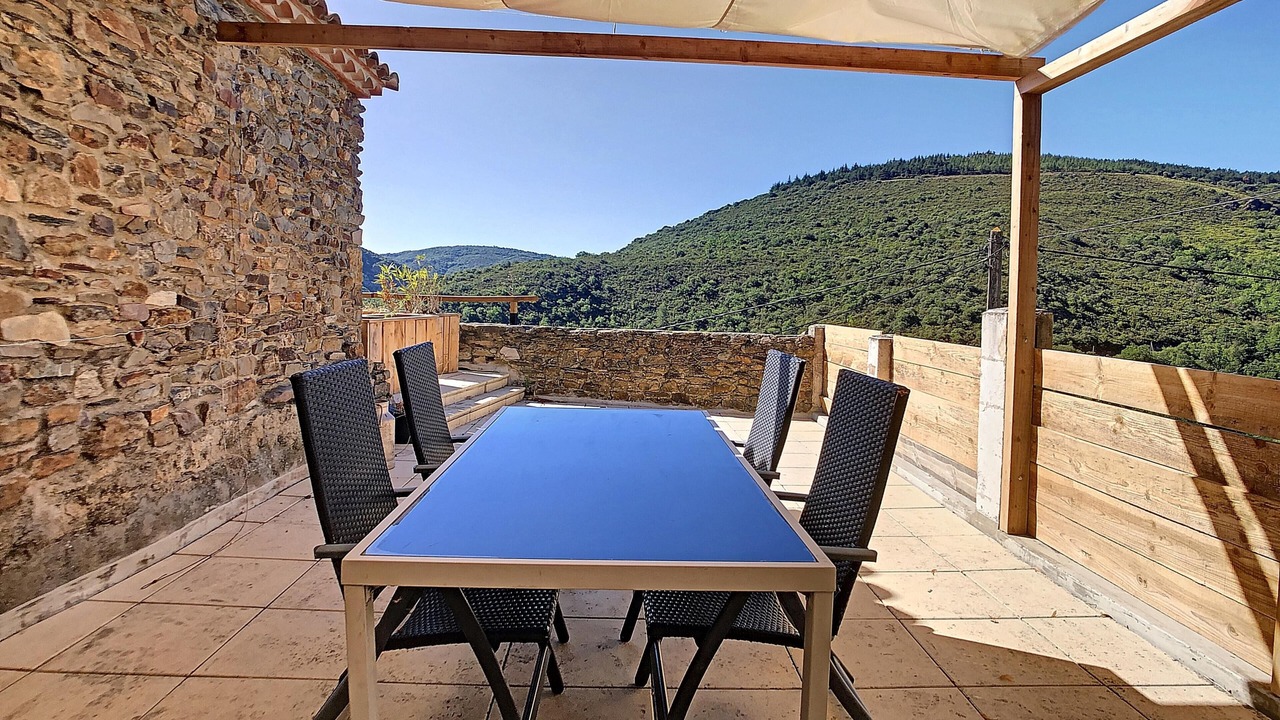 Photo of Patio Balcony in La Liviniere