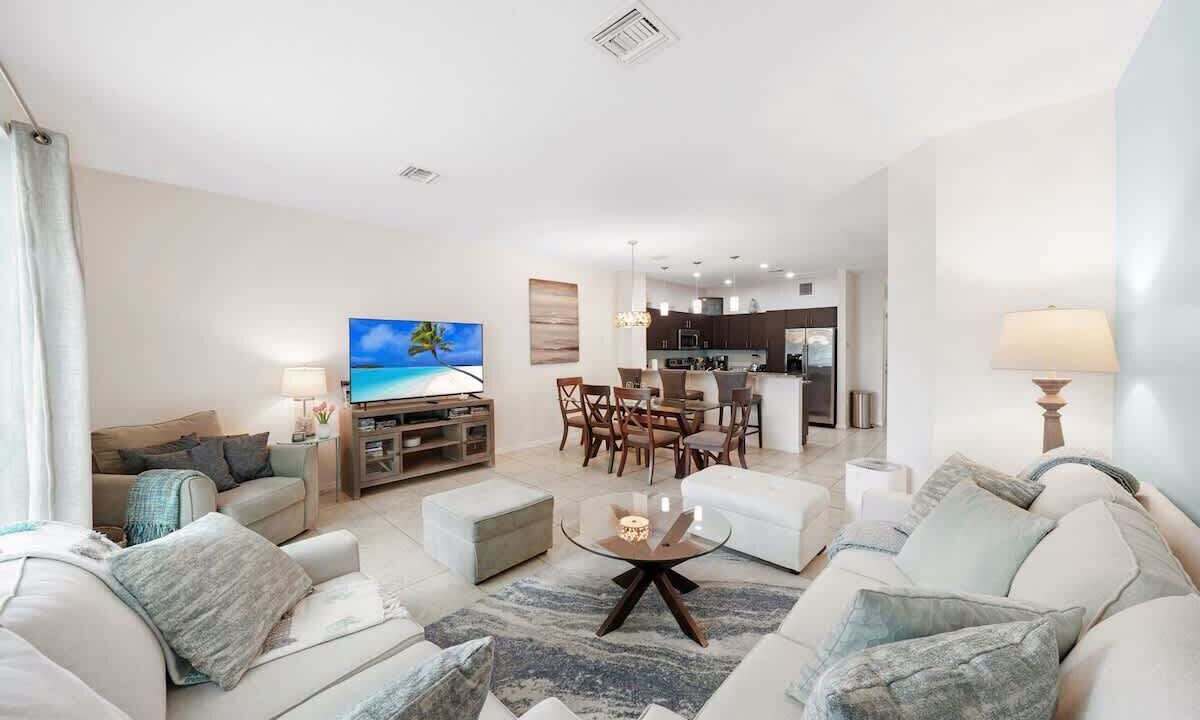Photo of Bedroom in Santa Barbara Estates