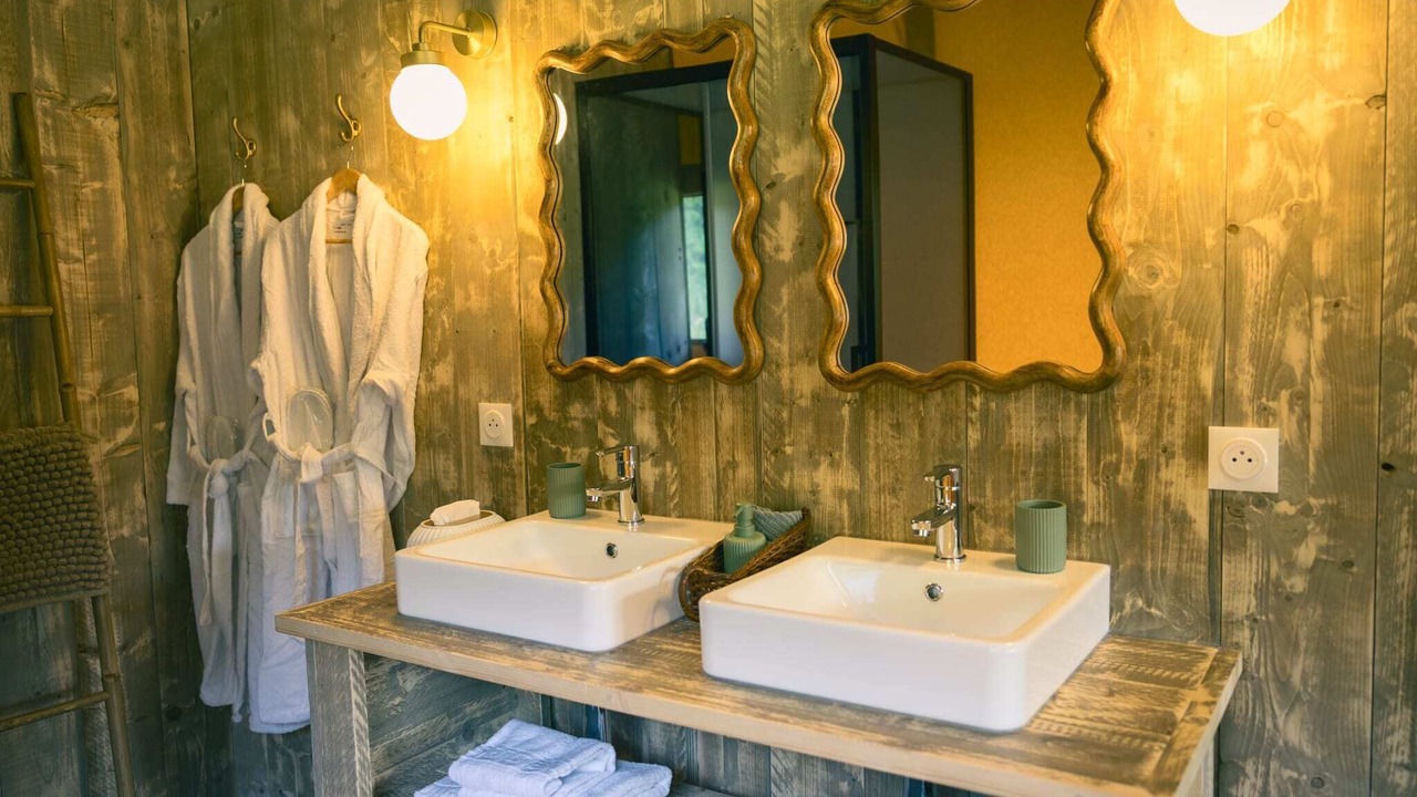 Photo of Bathroom in Moncontour