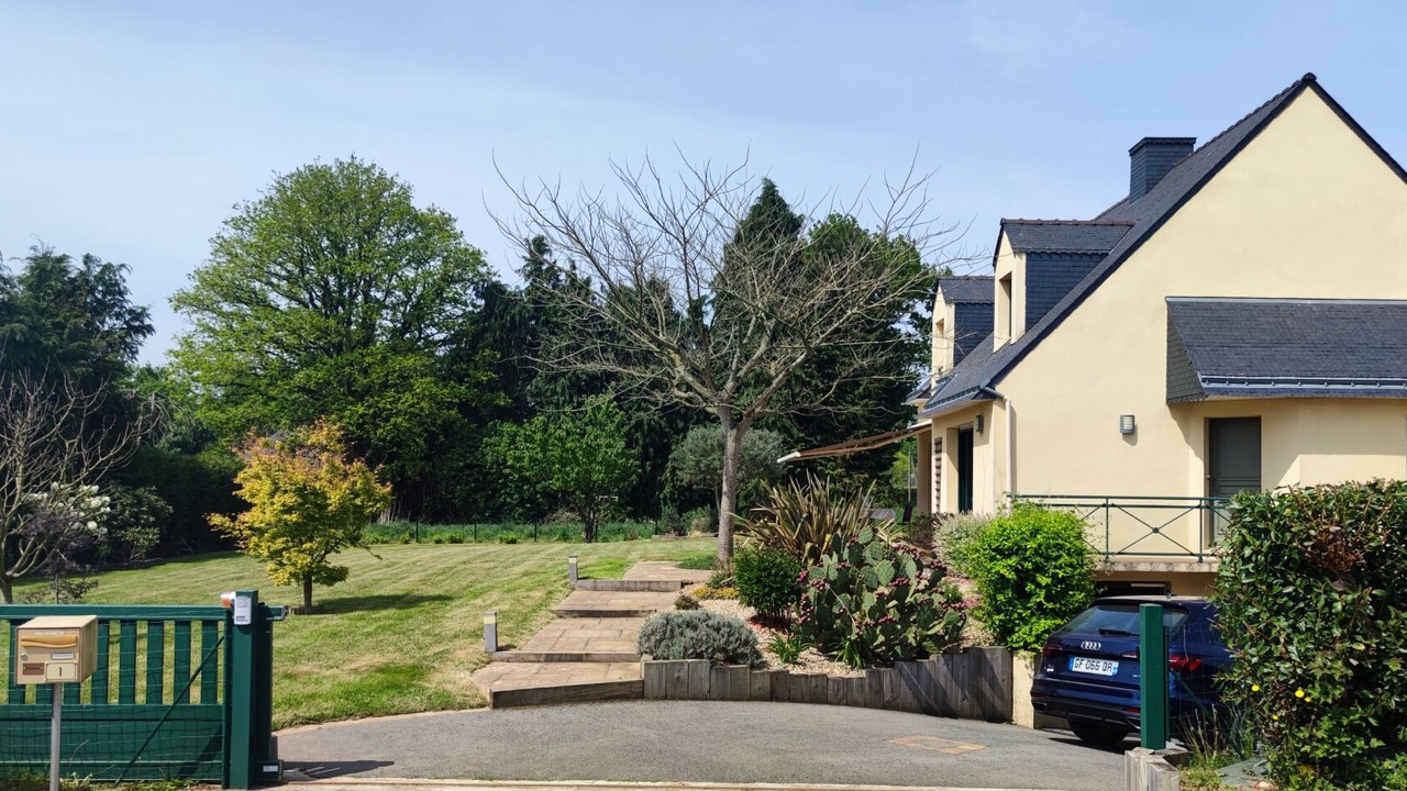 Photo of Outdoor in Saint-Marcel