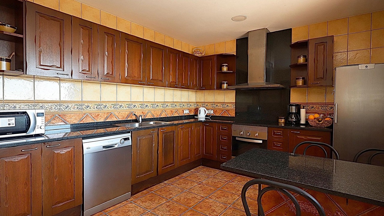 Photo of Kitchen in Lloret Town Center