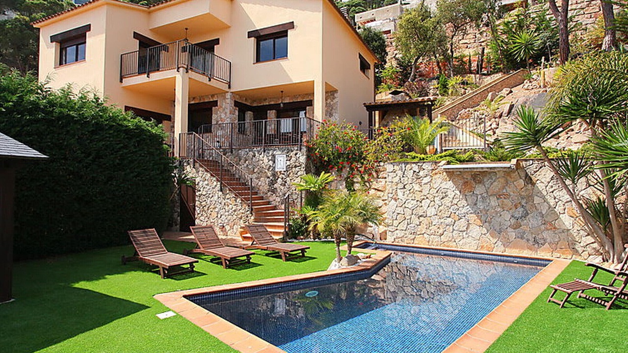 Photo of Outdoor in Lloret Town Center