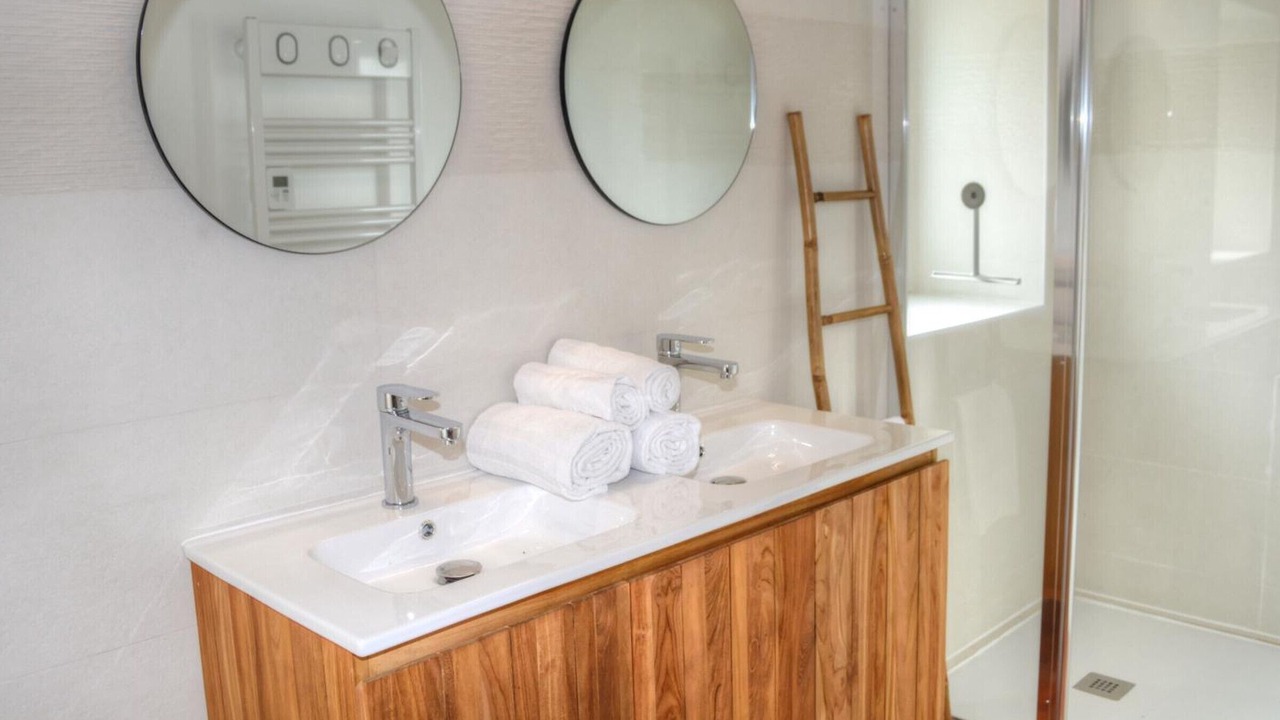 Photo of Bathroom in Saint-Germain-sur-Vienne