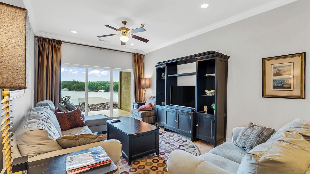 Photo of Livingroom in Jasper
