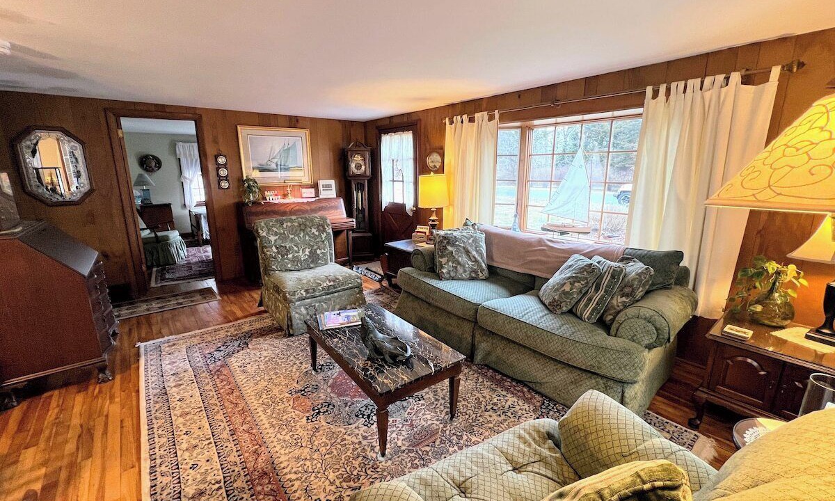 Photo of Livingroom in East Orleans