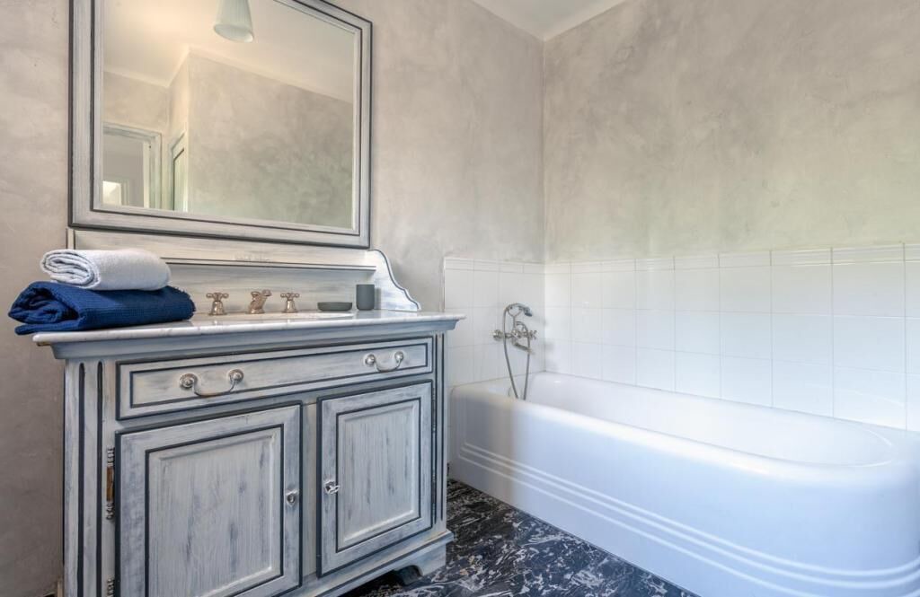 Photo of Bathroom in Valbonne