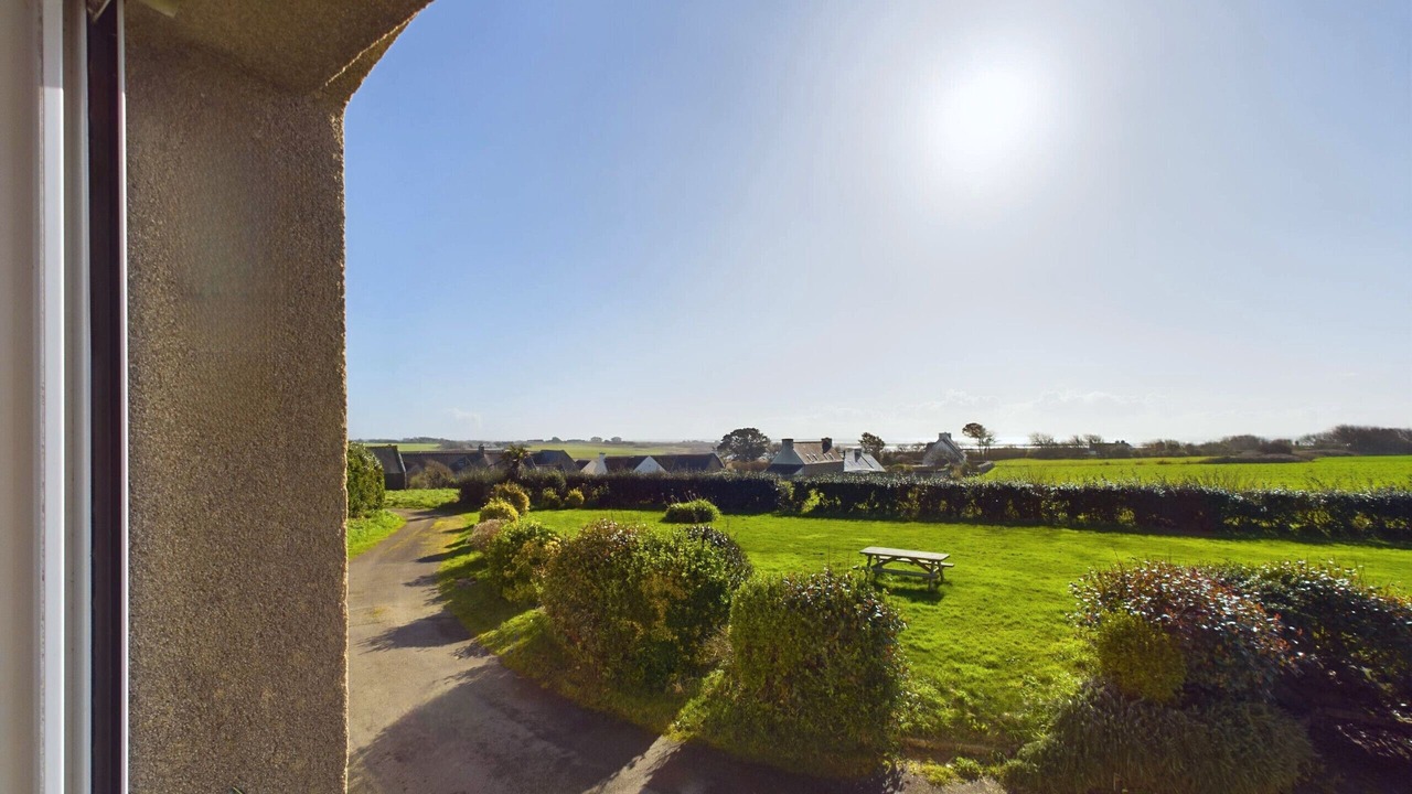 Photo of Others in Plovan