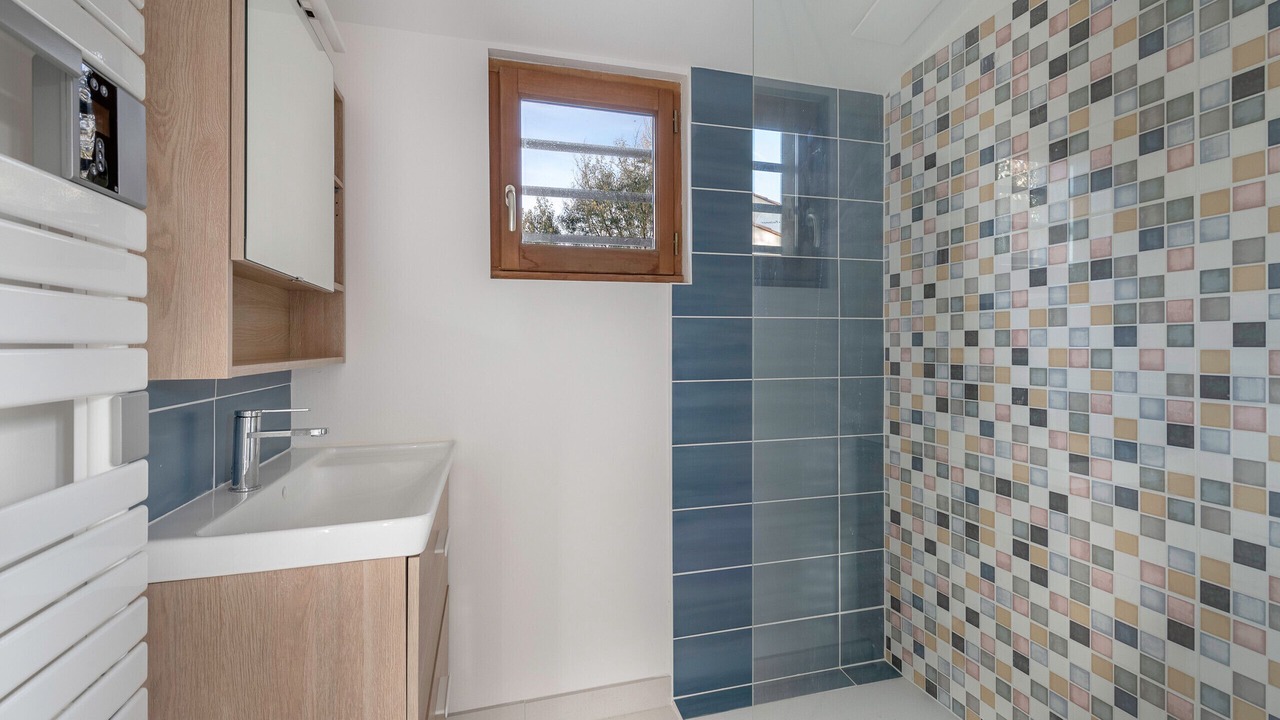Photo of Bathroom in La Plaine-sur-Mer