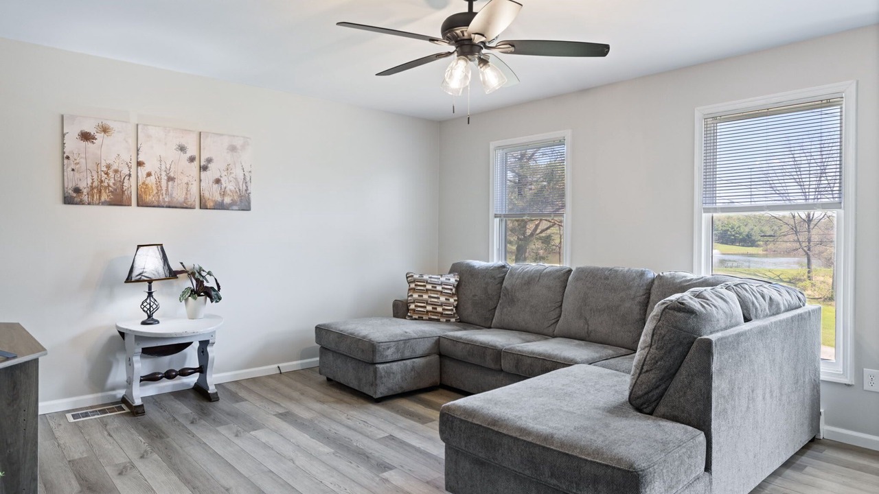 Photo of Livingroom in Mifflinburg