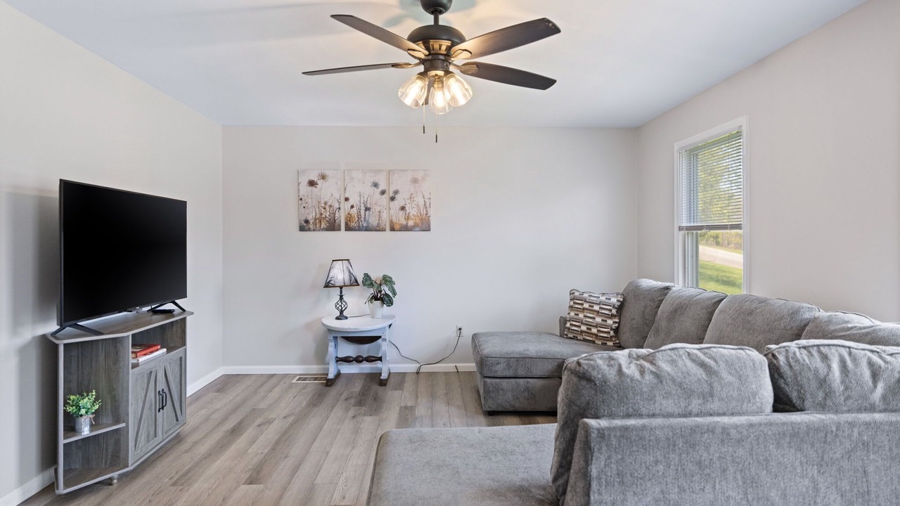 Photo of Livingroom in Mifflinburg