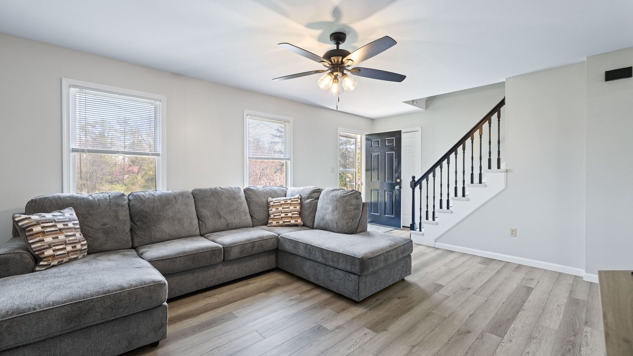 Photo of Livingroom in Mifflinburg