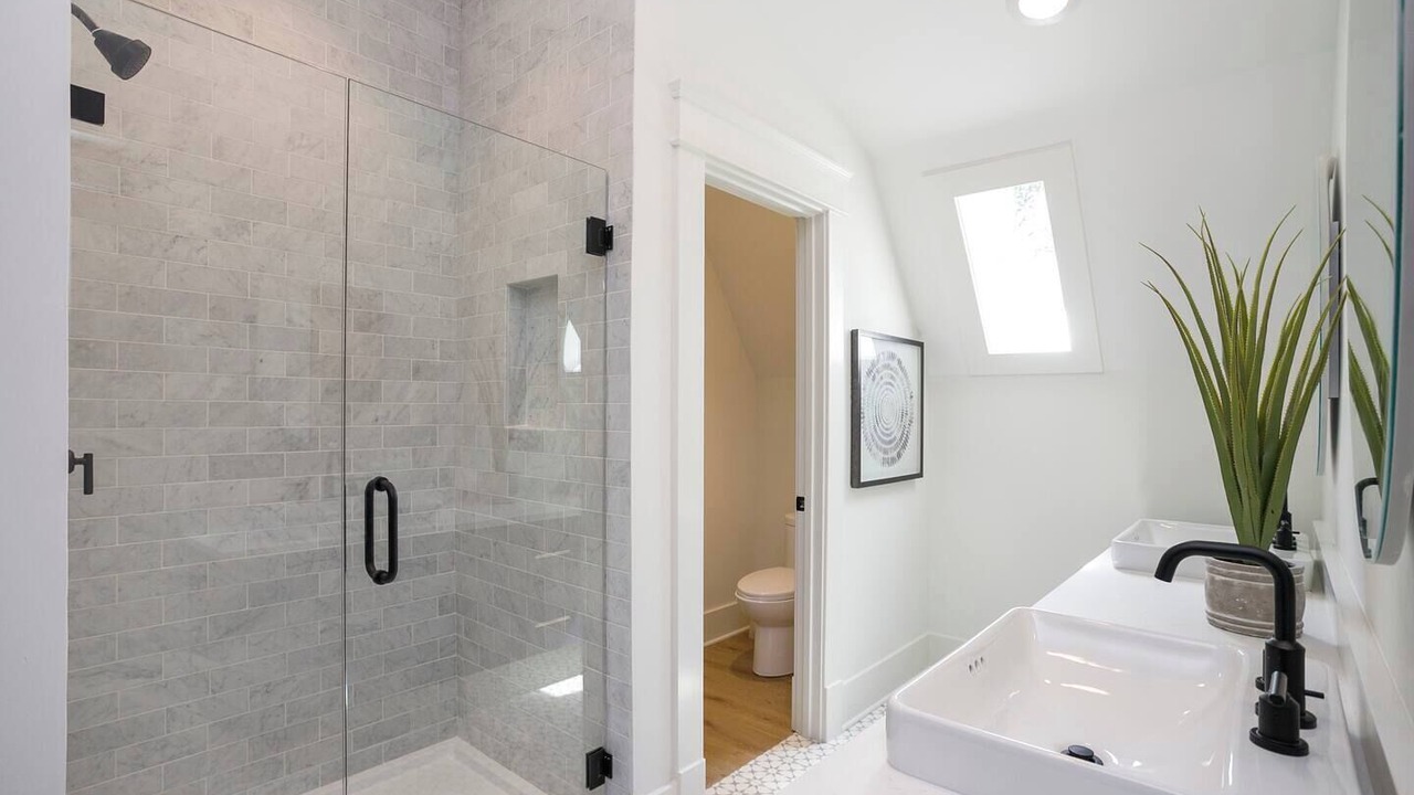 Photo of Bathroom in Hillsboro Village