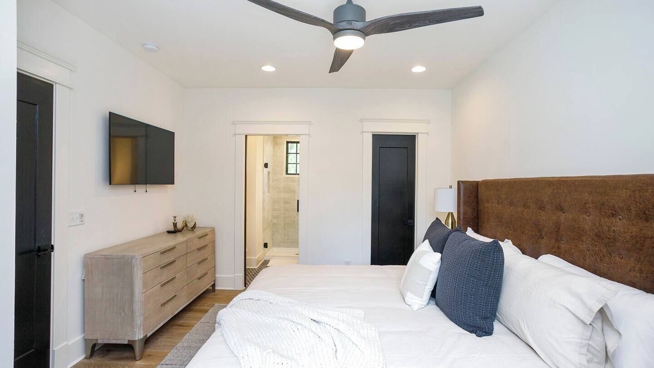 Photo of Bathroom in Hillsboro Village