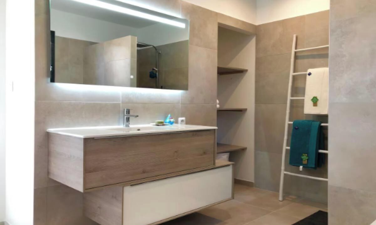 Photo of Bathroom in Le Puy-Sainte-Reparade