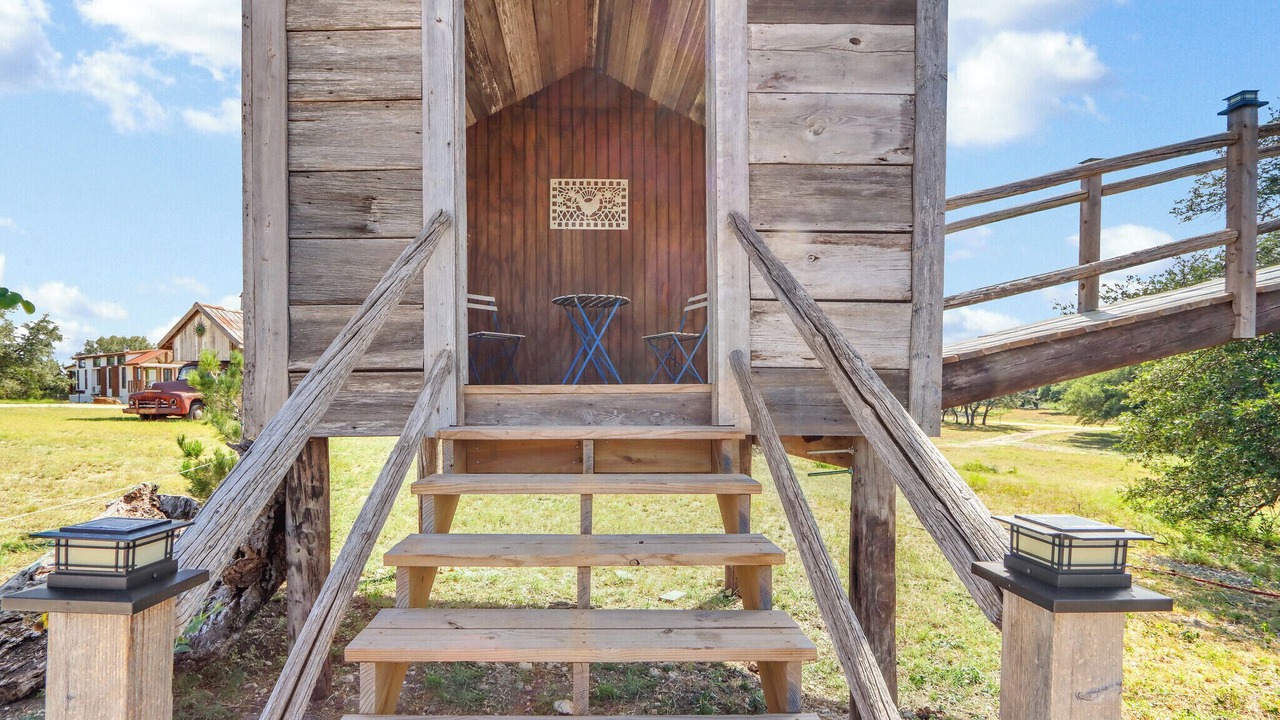 Photo of Bedroom in Lampasas