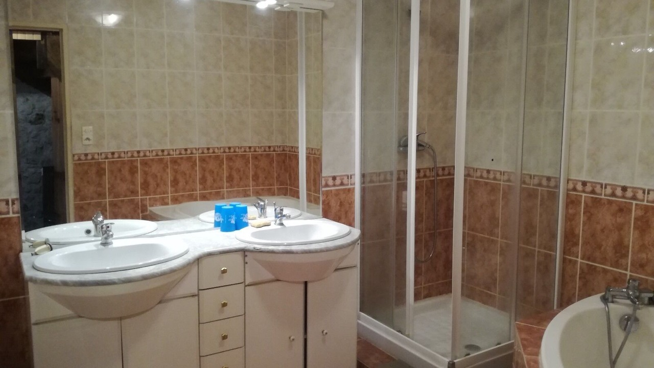 Photo of Bathroom in Puymirol