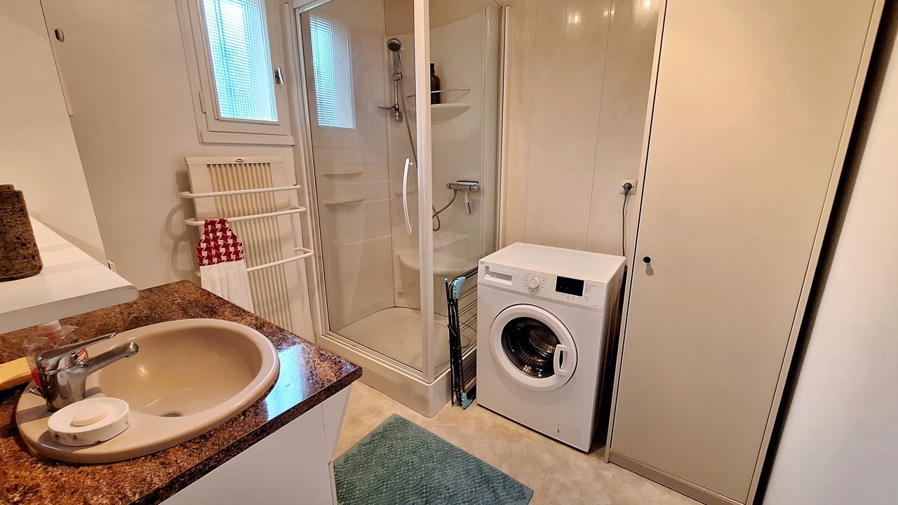 Photo of Bathroom in Plumaugat