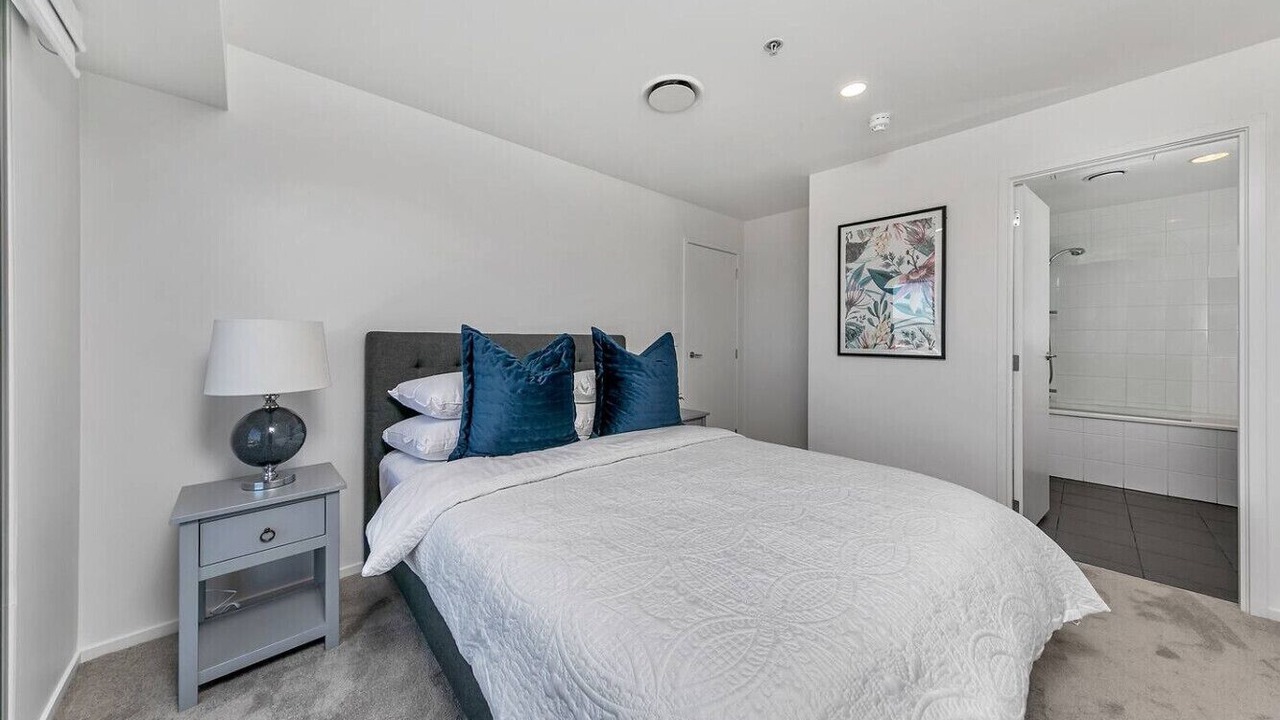 Photo of Bedroom in Auckland Central Business District