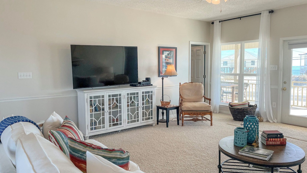 Photo of Livingroom in Silver Cay