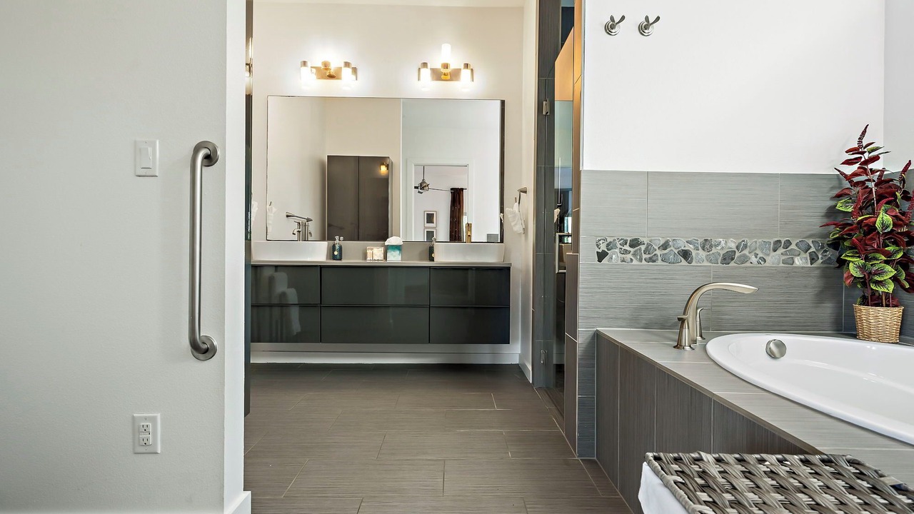 Photo of Bathroom in Pleasant Valley