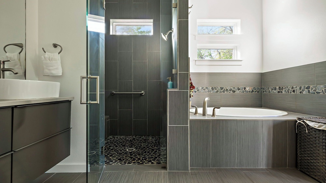 Photo of Bathroom in Pleasant Valley