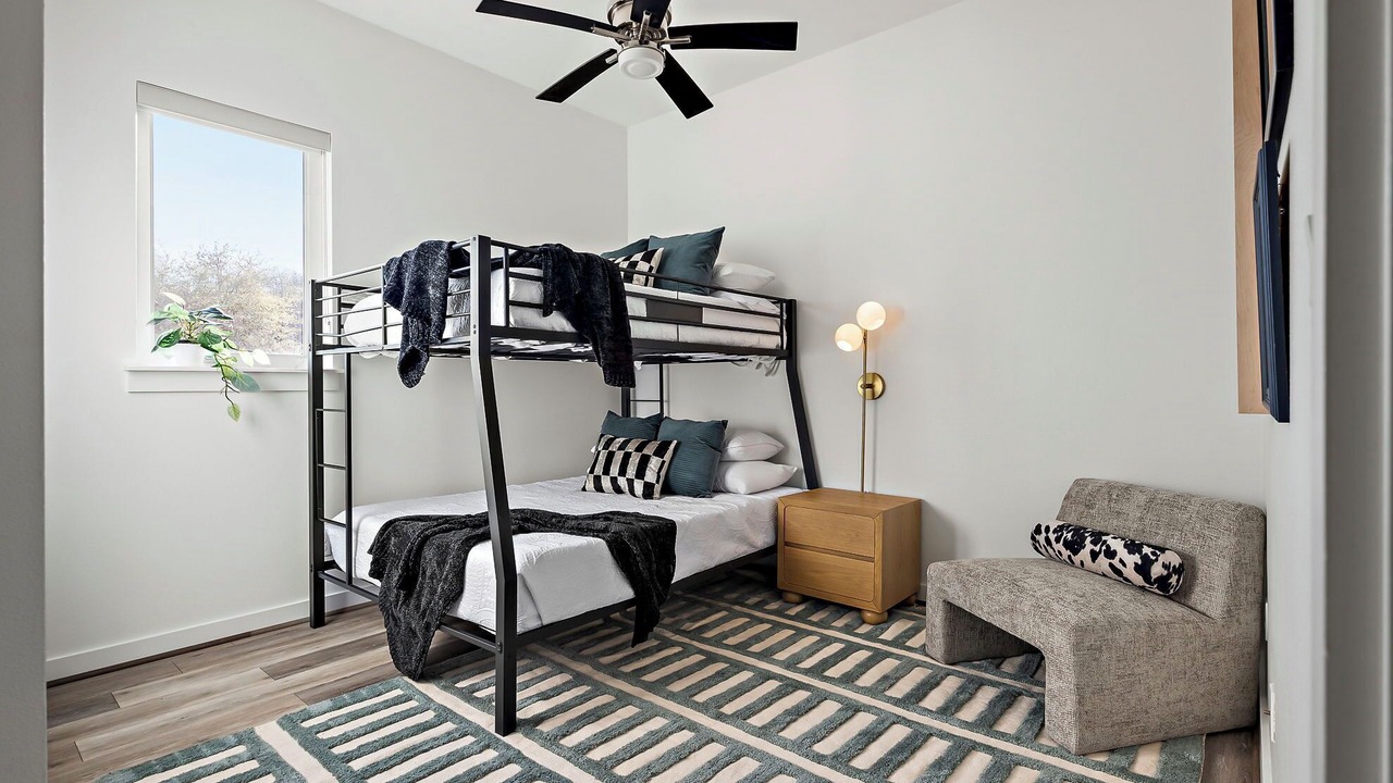 Photo of Bedroom in Pleasant Valley