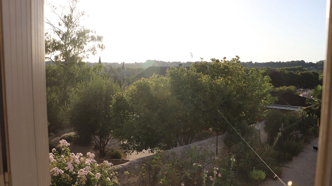 Photo of Others in Liguge