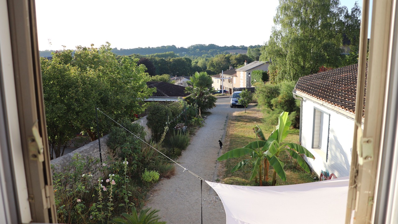 Photo of Others in Liguge