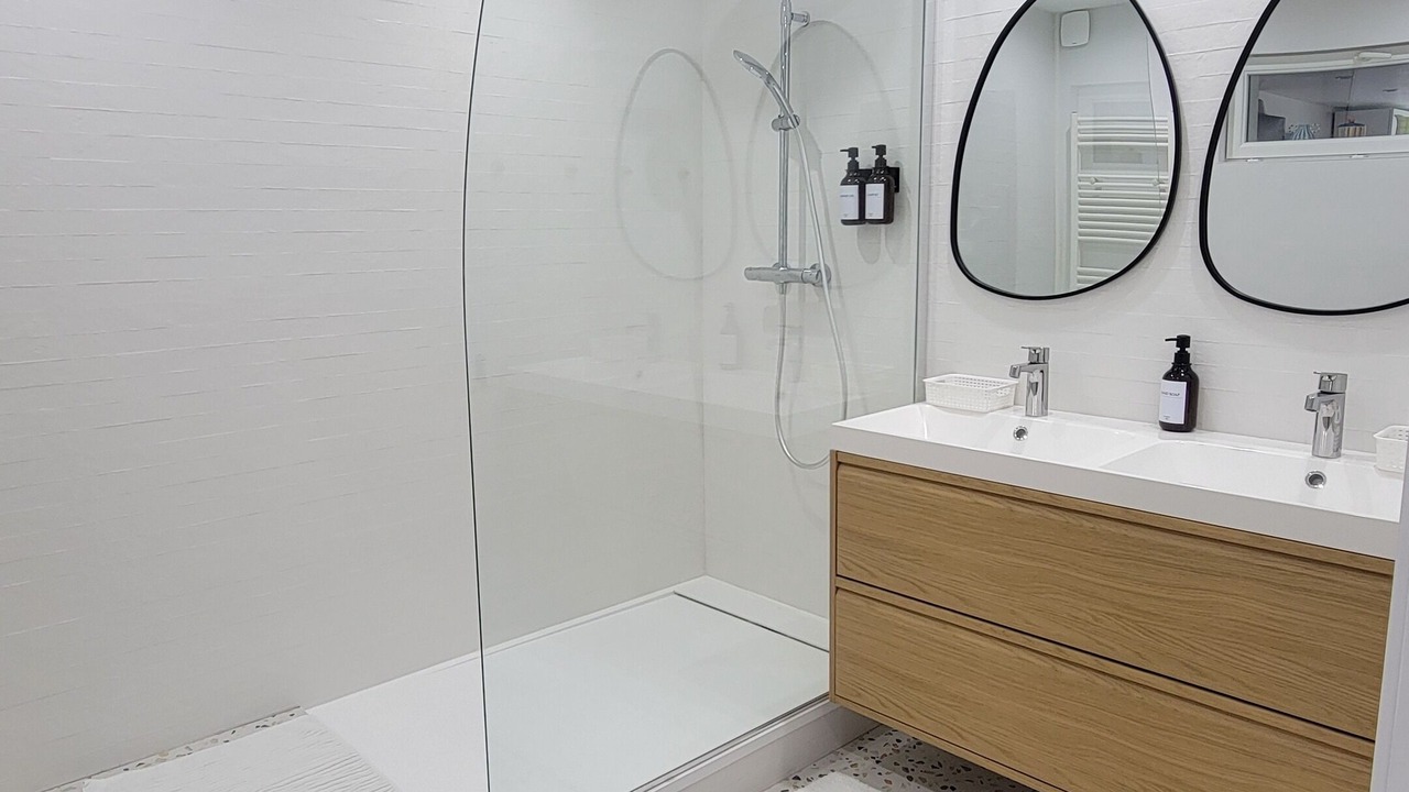 Photo of Bathroom in Lion-sur-Mer