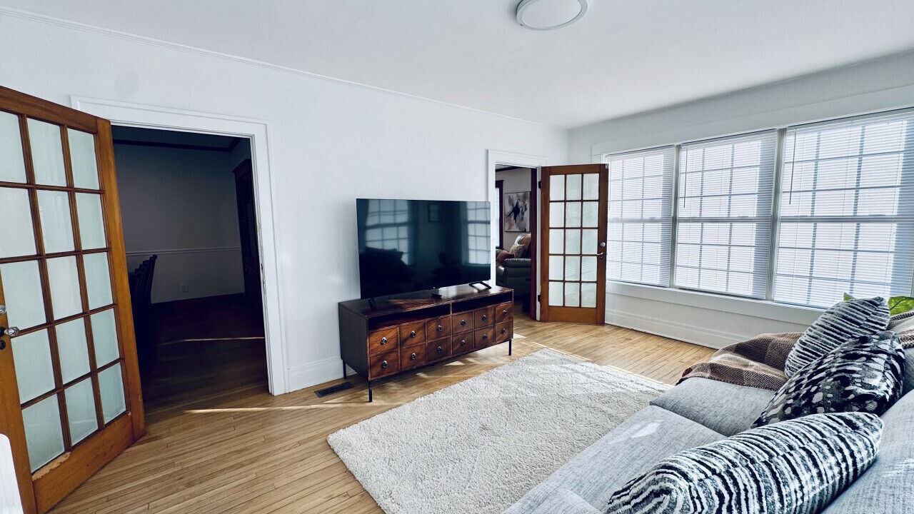 Photo of Livingroom in Southington