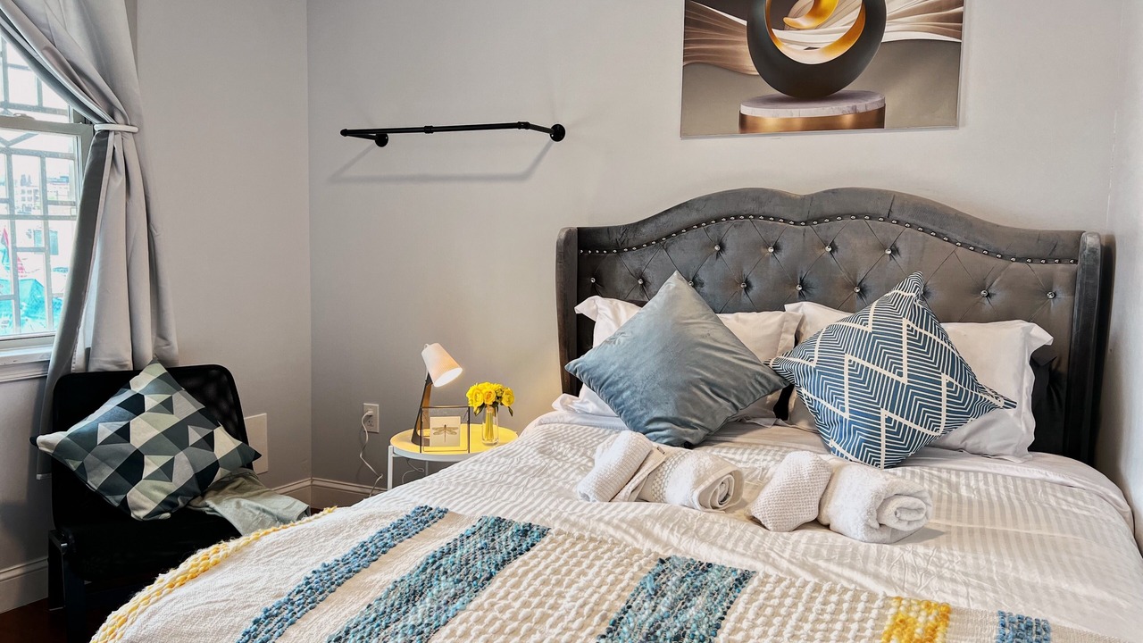 Photo of Bedroom in Center City