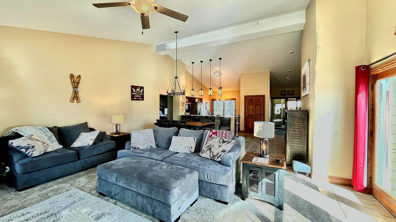 Photo of Livingroom in Hidden Valley