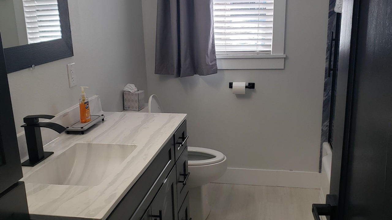 Photo of Bathroom in Pocahontas