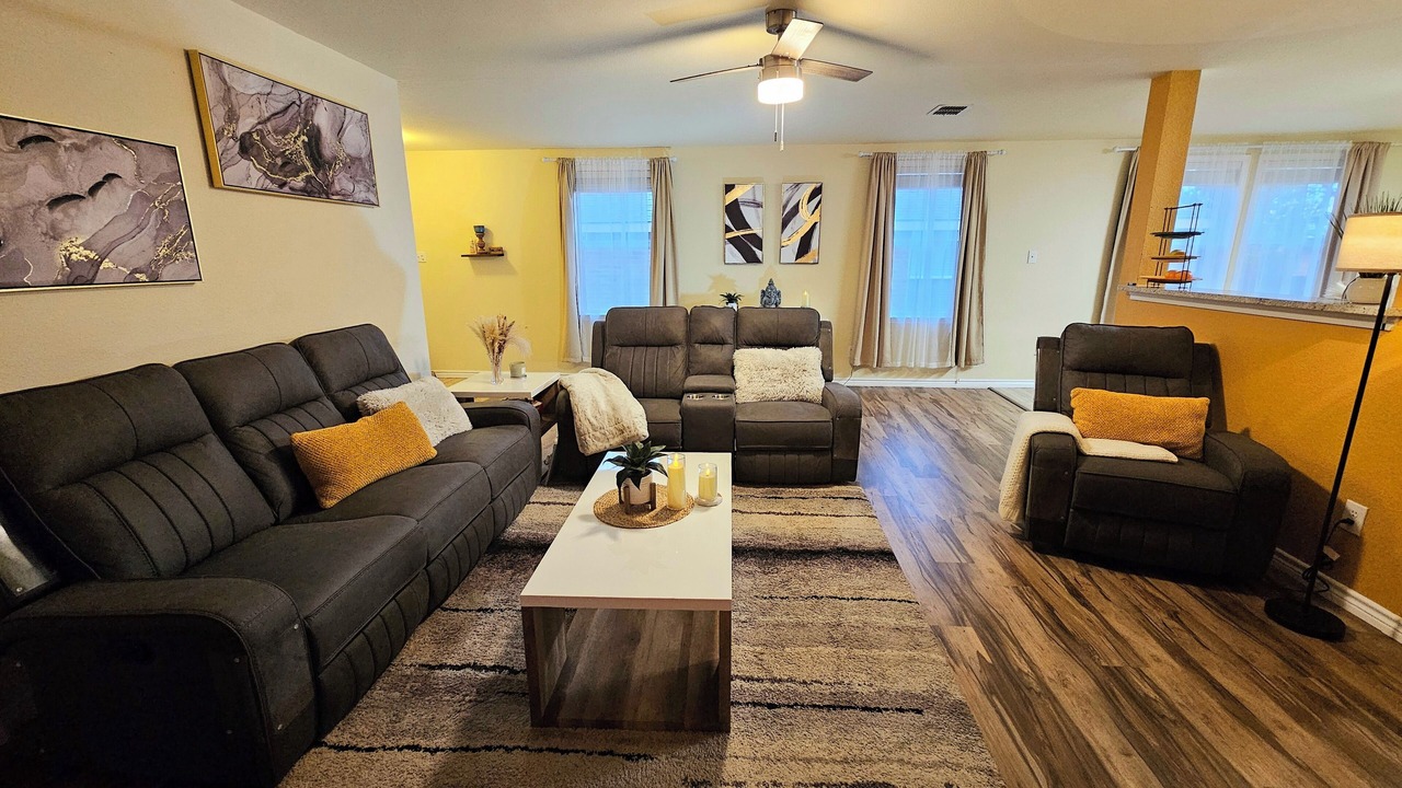 Photo of Livingroom in Fort Worth