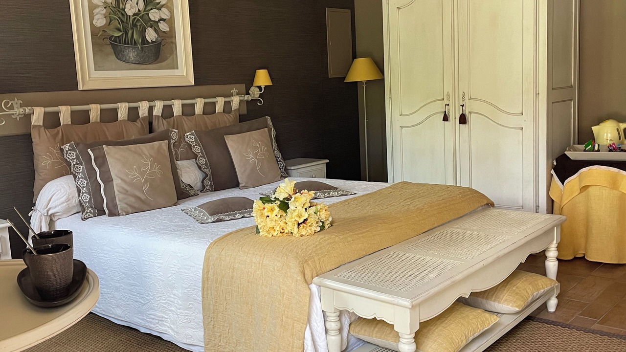 Photo of Bedroom in Genneville