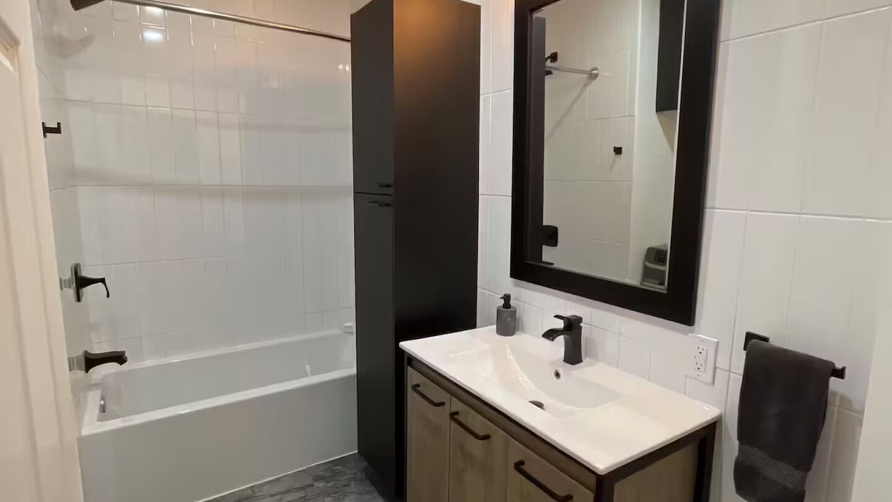 Photo of Bathroom in Mercier-Hochelaga-Maisonneuve