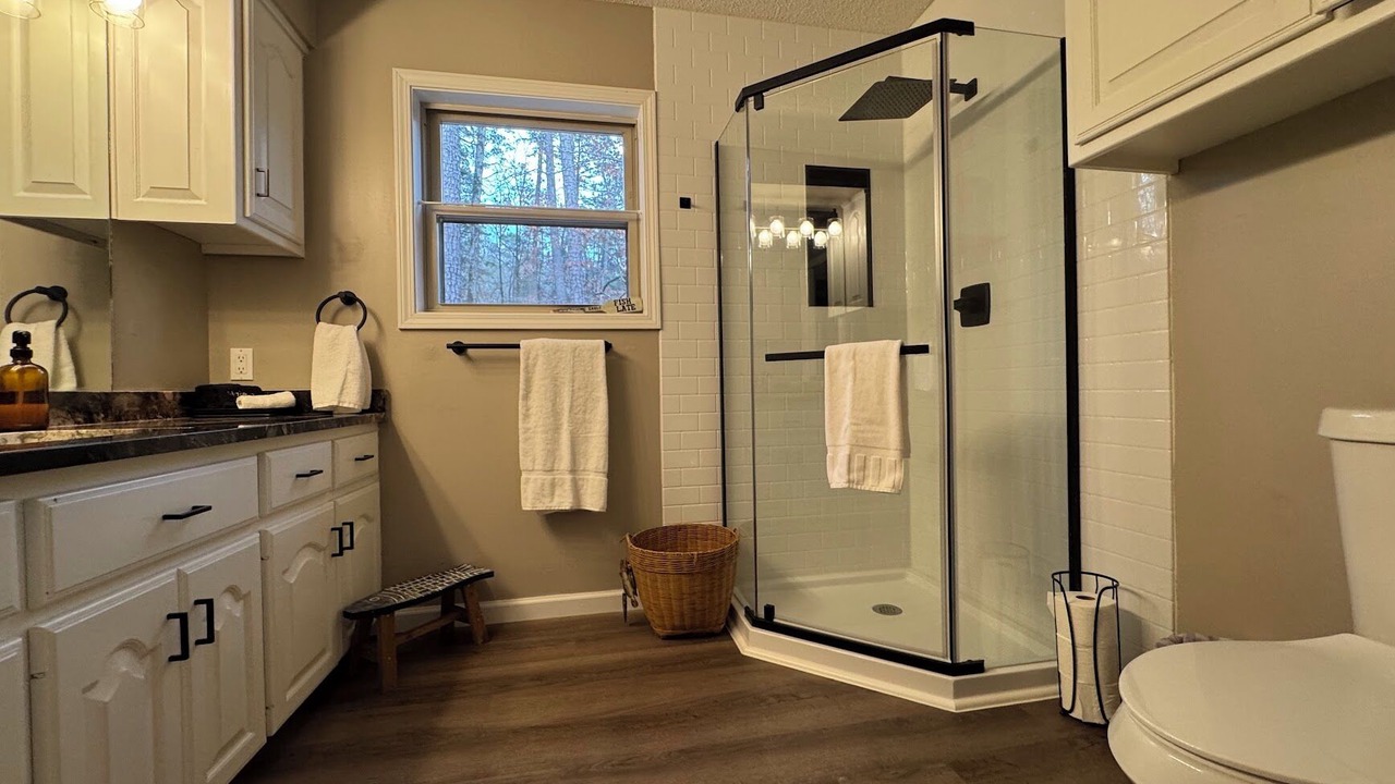 Photo of Bathroom in Hot Springs Village