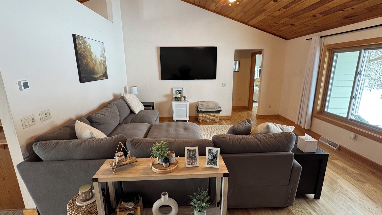 Photo of Livingroom in Shawano