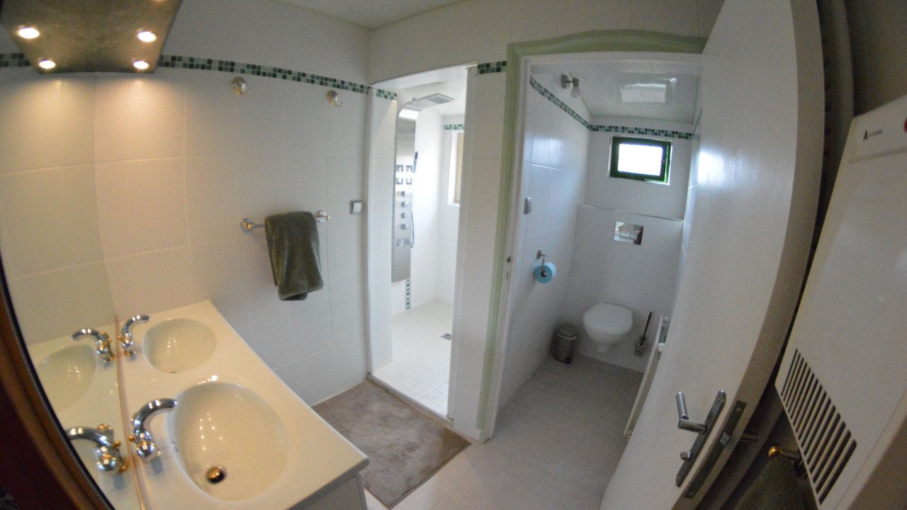 Photo of Bathroom in Ande