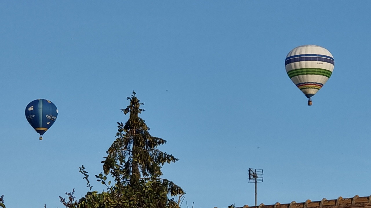 Photo of Others in Ande