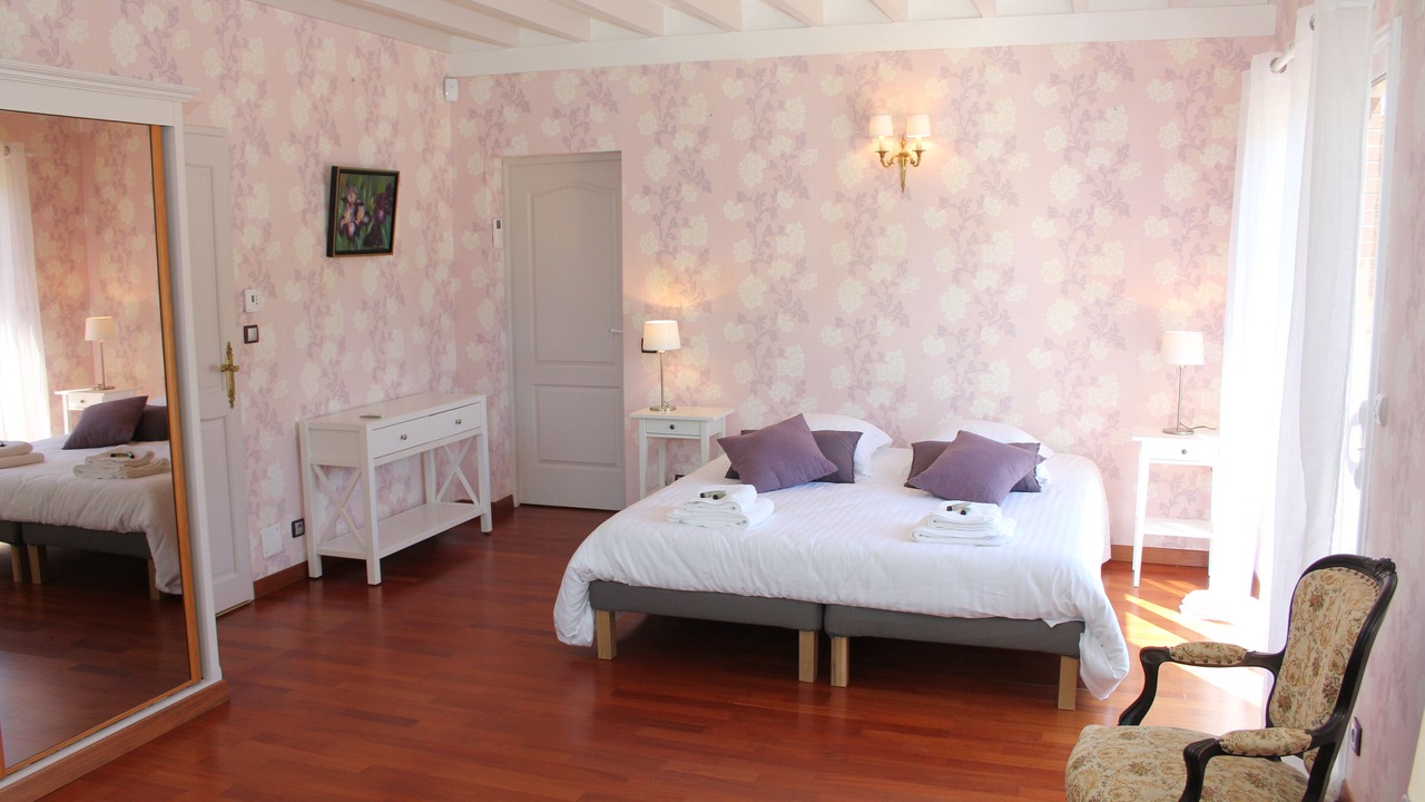Photo of Bedroom in Varennes-Changy