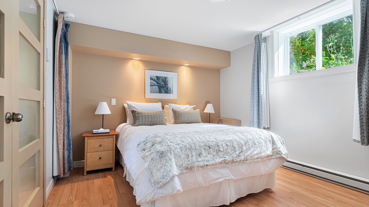 Photo of Bedroom in Les Pays-d'en-Haut Regional County Municipality